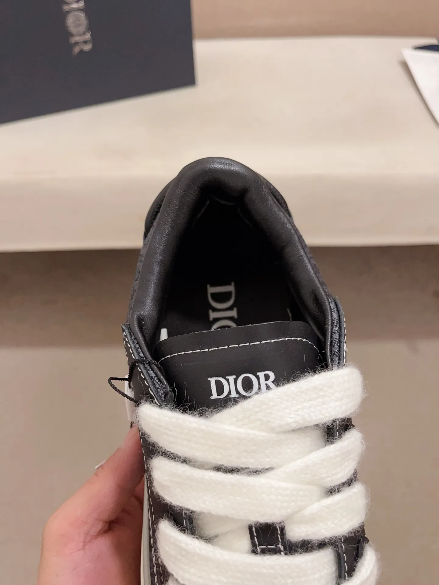 Men's shoes 💰: 640💰[Dior·Dior] Top 🔍Couple model💏🔍New casual sports style couple shoes, new four-season design, perfect workmanship, lace-up lazy style to create wardrobe quality, upper: imported first-layer cowhide, sheepskin lining is soft and comfortable, ultra-light TPU wear-resistant outsole, simple, versatile fashion men's shoes, excellent color code number 35--44